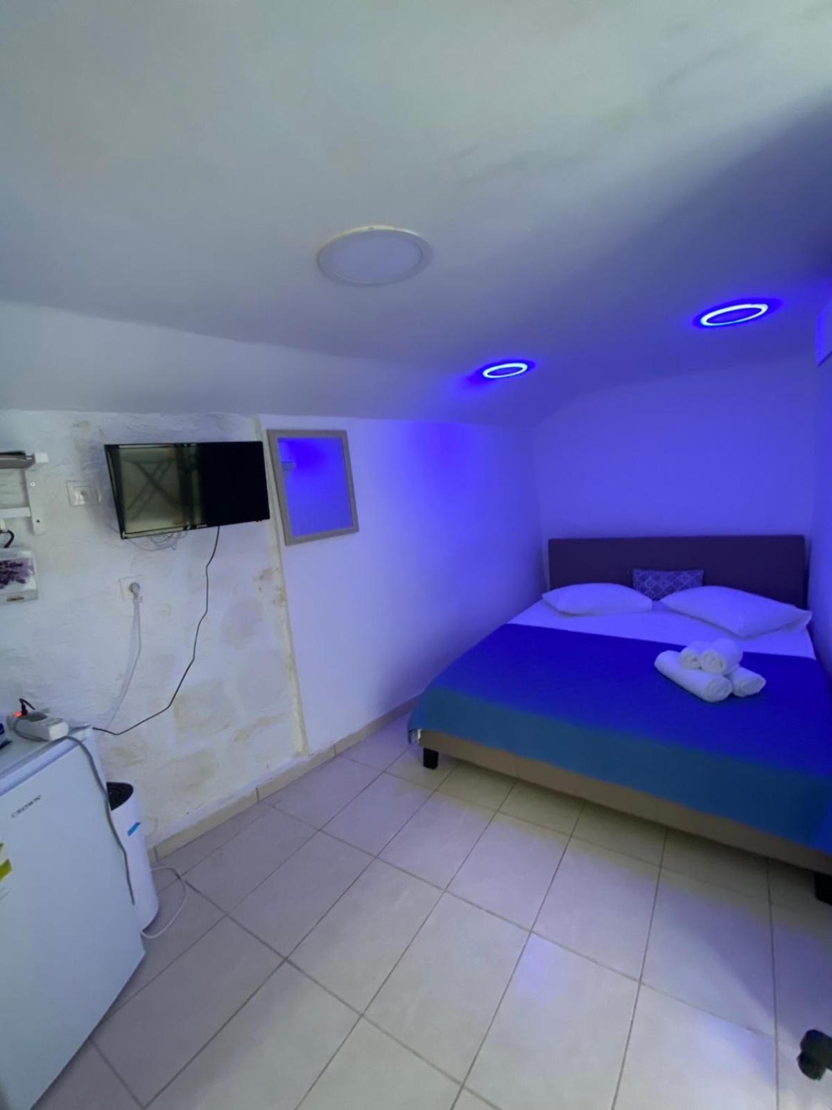 Tolos Budget Rooms Loggos Longos  Phòng bức ảnh